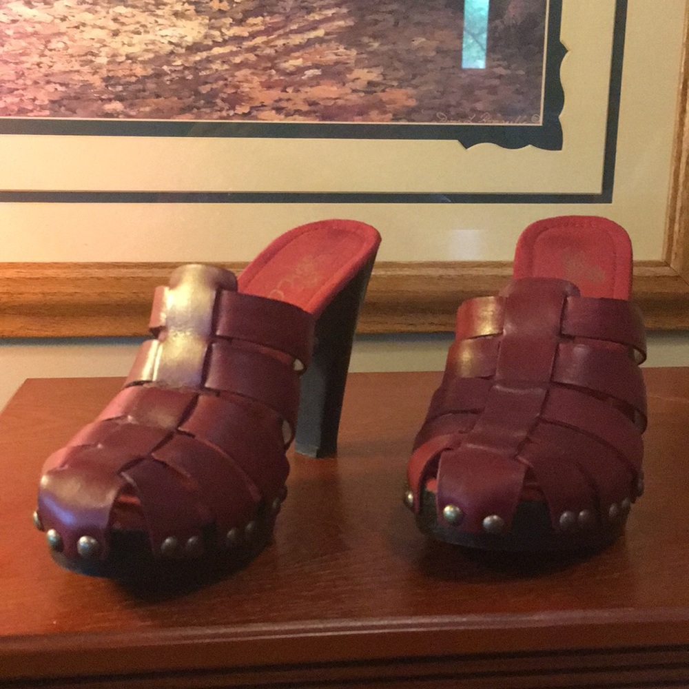 Sbicca Shoes.